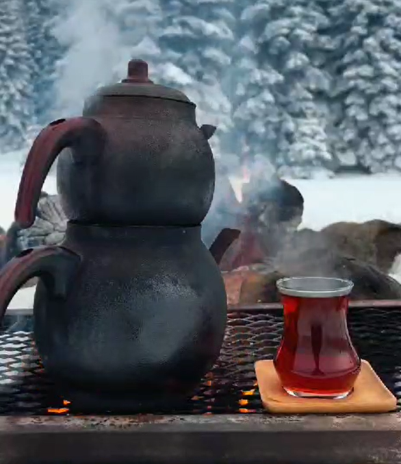 Karlı Havada Çay